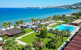 Risus Aqua Beach Resort Hotel Kusadasi